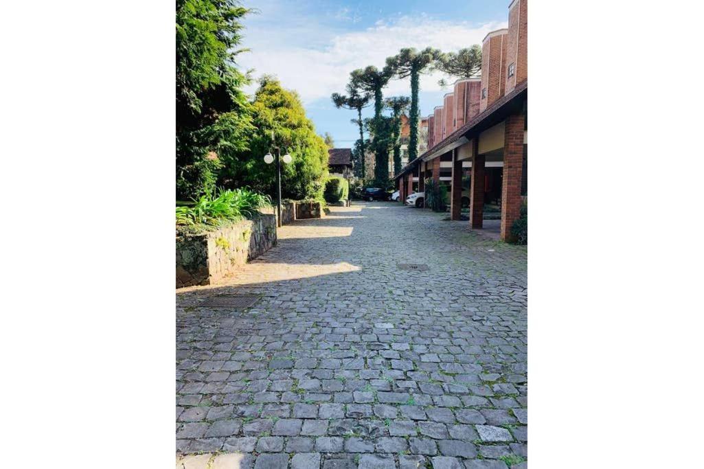 434 Casa Geminada No Centro De Gramado 8 Pessoas Грамаду Экстерьер фото